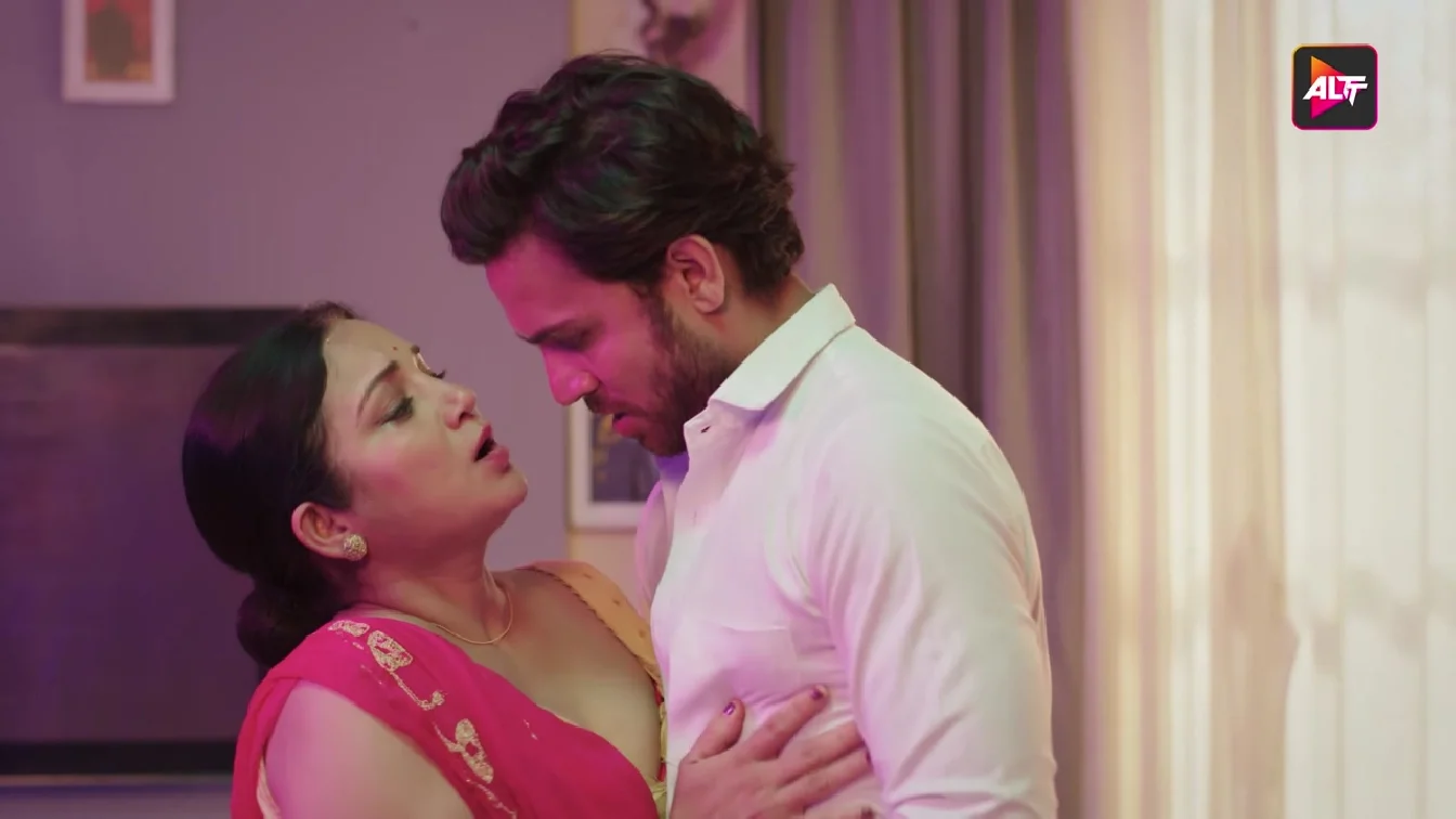 Utha Patak S02 P03 AltBalaji